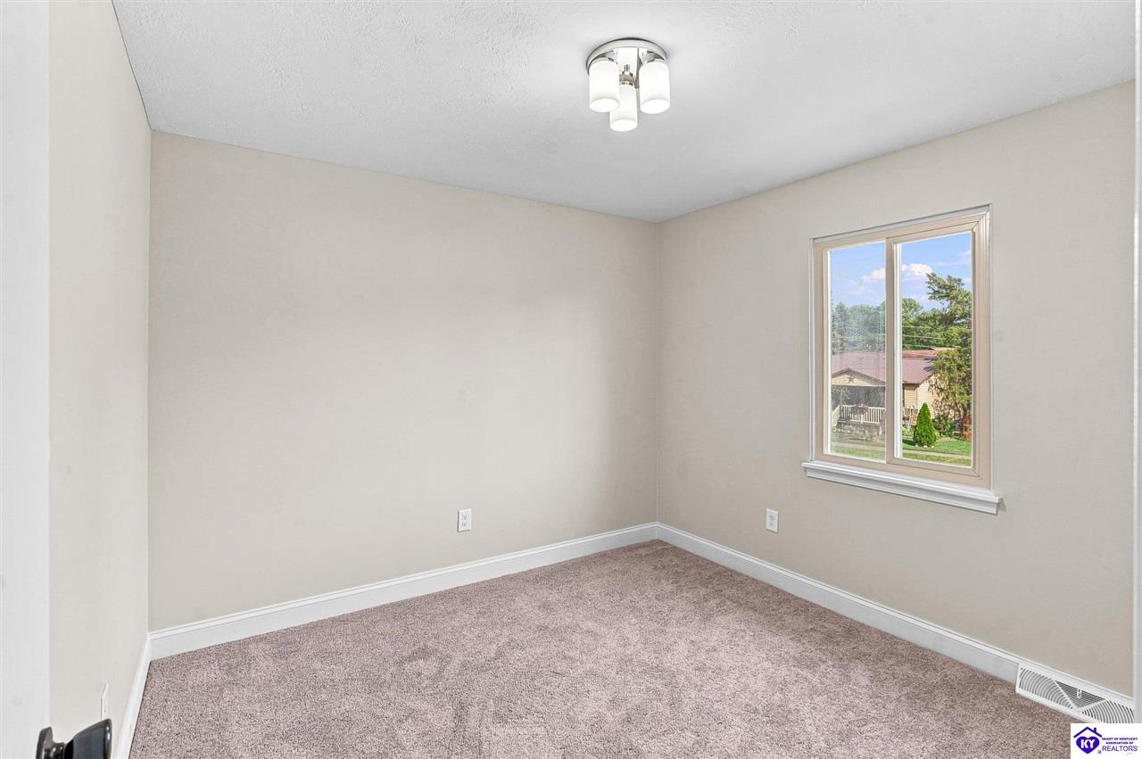 1772 Holly Court Property Photo 32