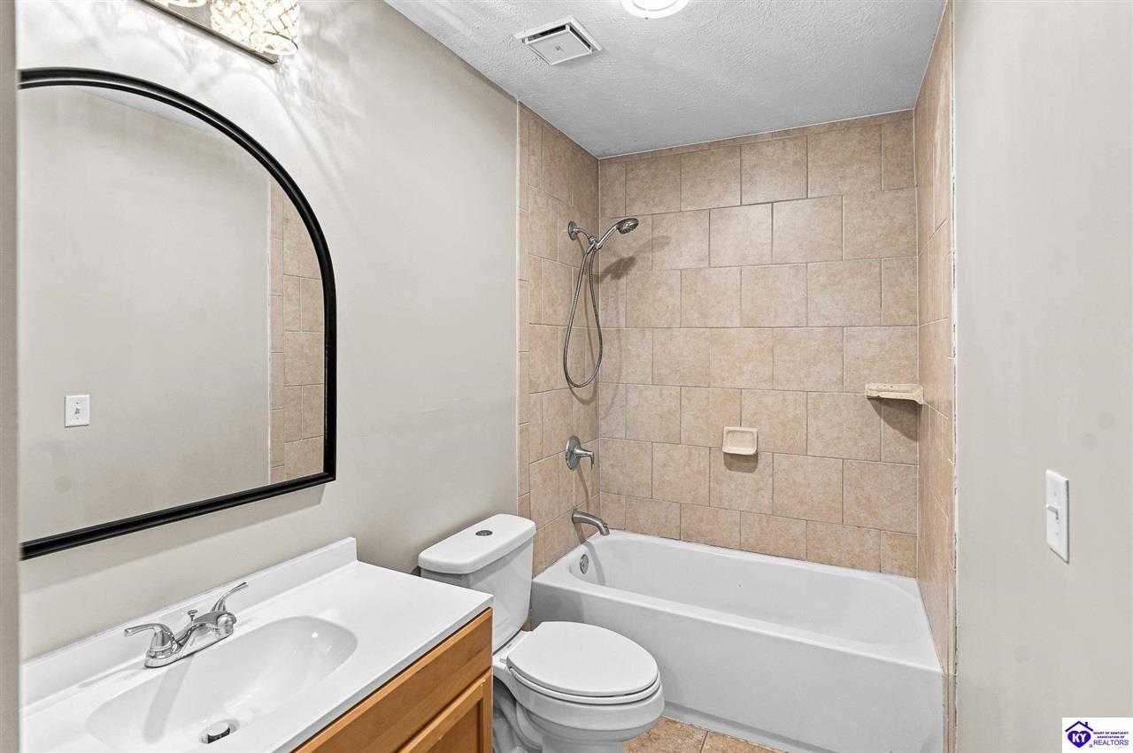1772 Holly Court Property Photo 33