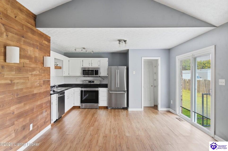 219 Joshua Court Property Photo 16