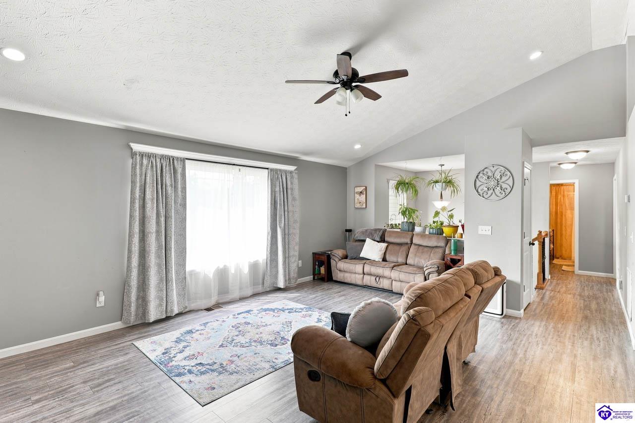 323 House Lane Property Photo 4