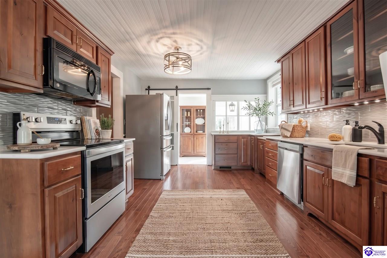 125 S Maple Street Property Photo 5