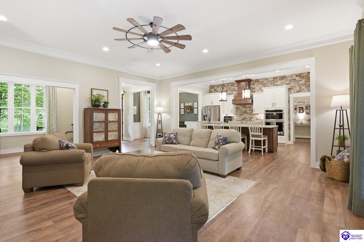 130 Big Blue Court Property Photo 8