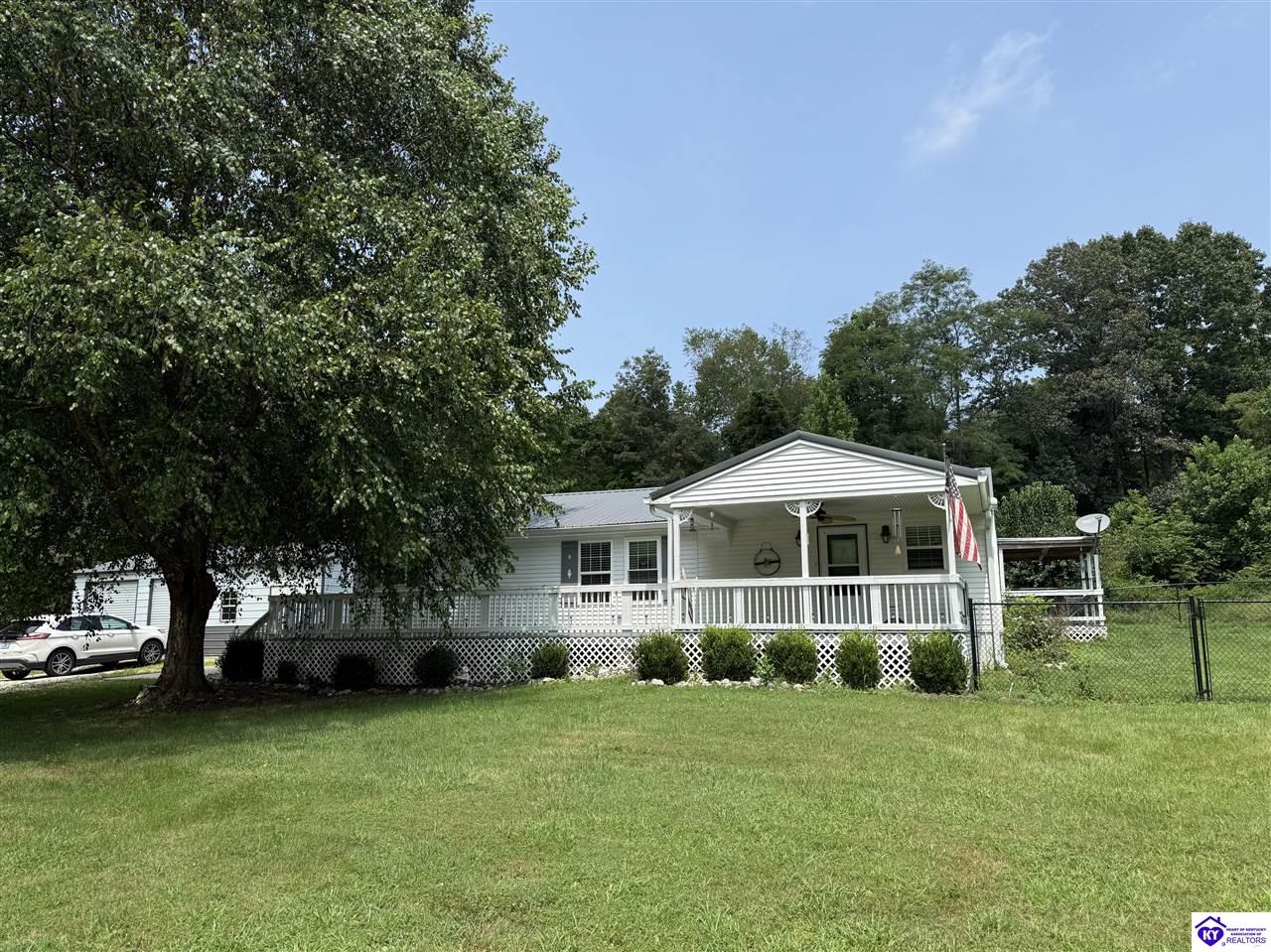 425 Starwood Drive Property Photo 2