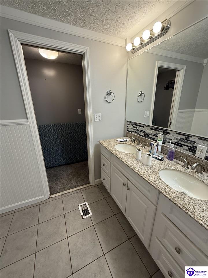 425 Starwood Drive Property Photo 28