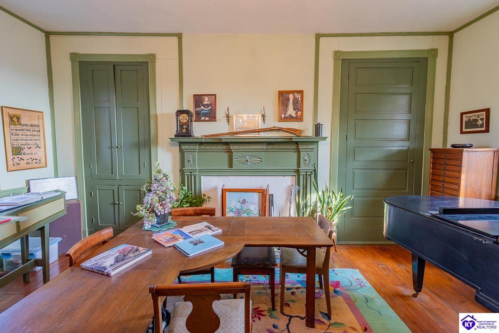 113 Graham Court Property Photo 24
