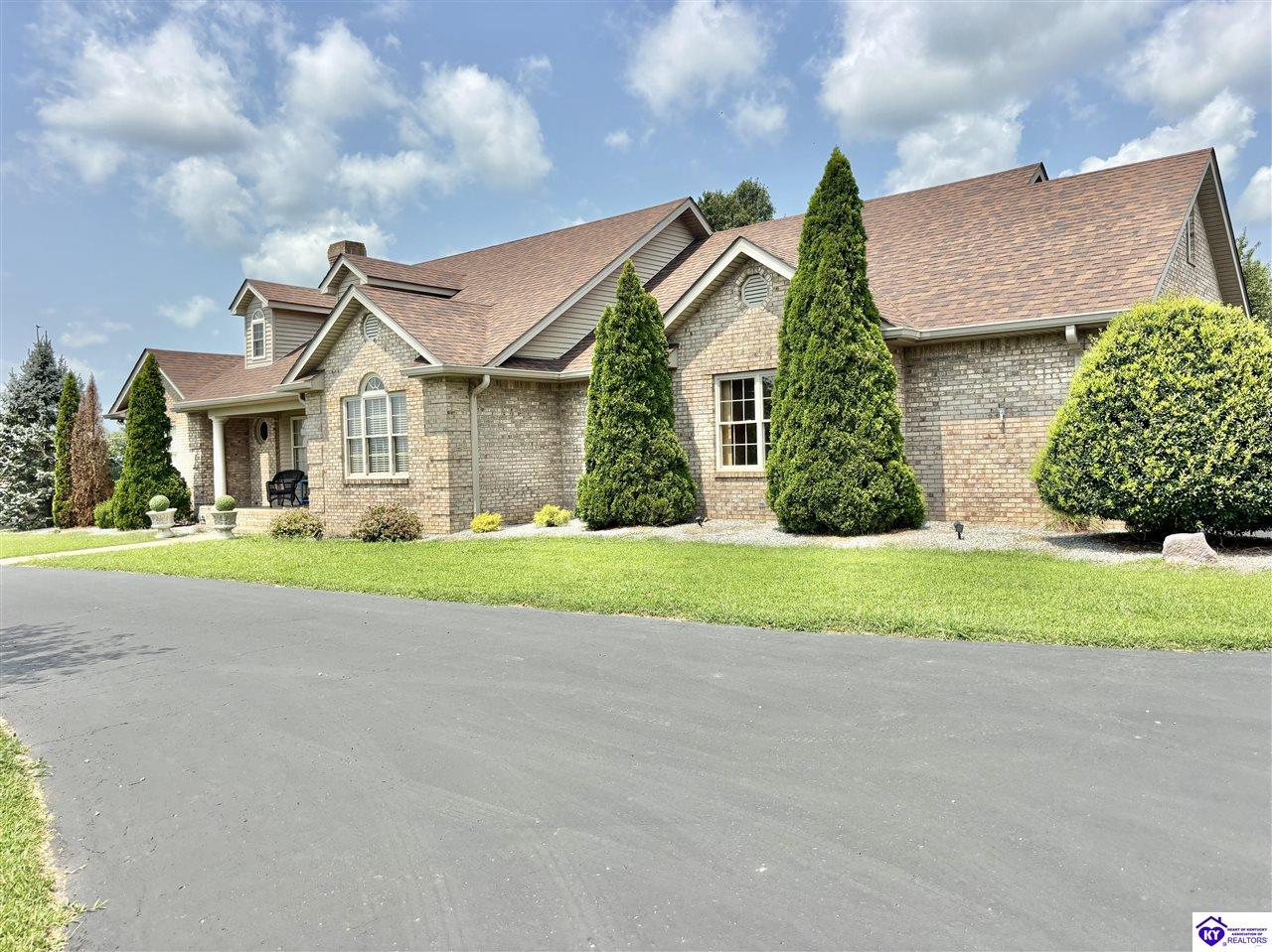 10 Golden Pond Loop Property Photo 8