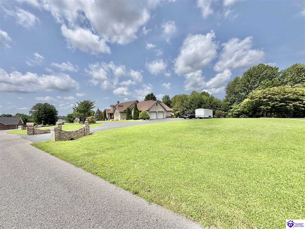 10 Golden Pond Loop Property Photo 15