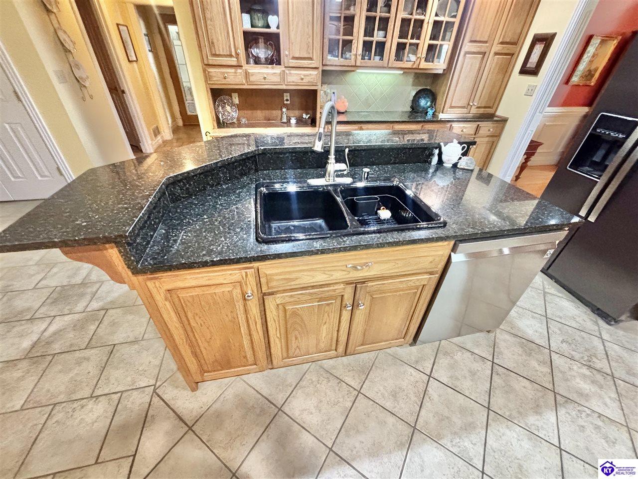 10 Golden Pond Loop Property Photo 17