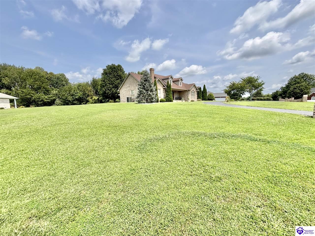 10 Golden Pond Loop Property Photo 18