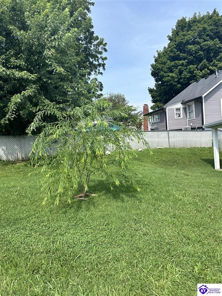 108 W Forest Avenue Property Photo 18