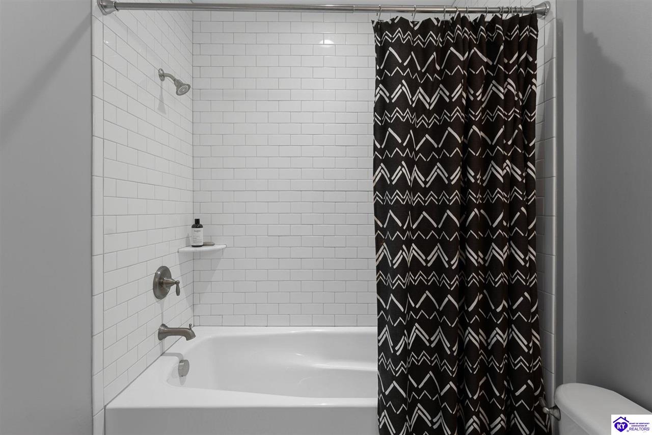 101 Damson Trail Property Photo 31
