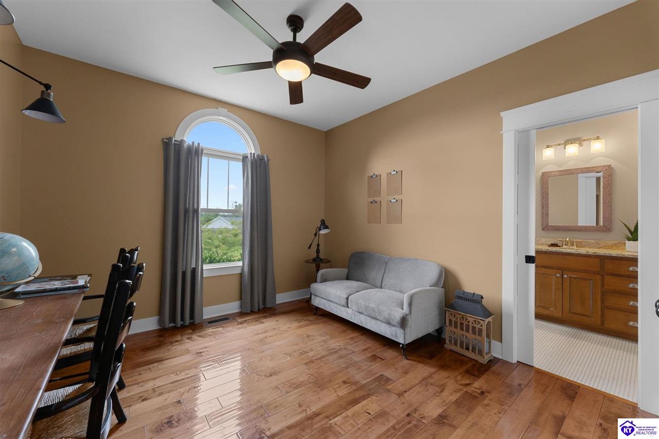 101 Damson Trail Property Photo 34