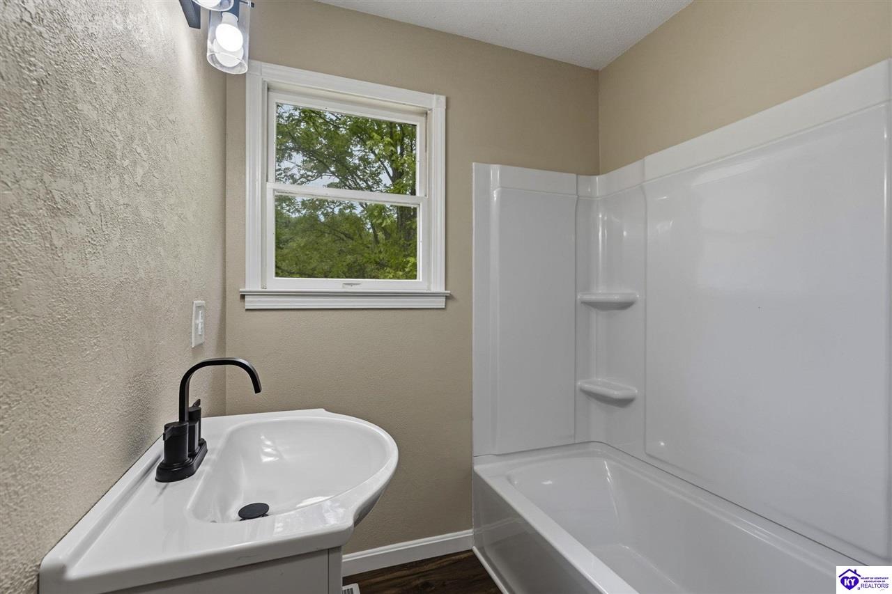 3884 Rineyville Road Property Photo 16