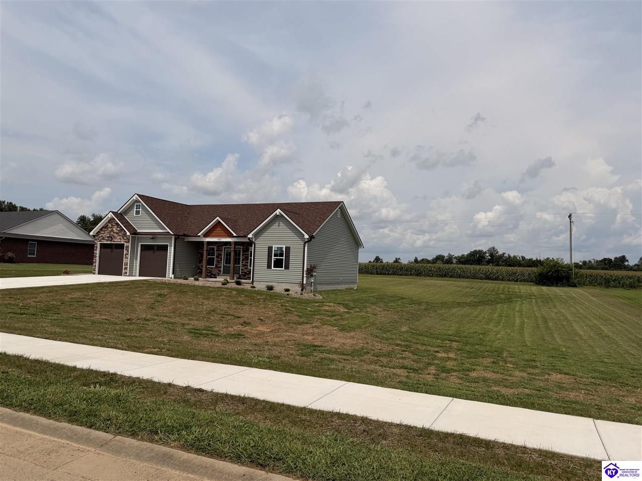 404 Bluegrass Drive Property Photo 41