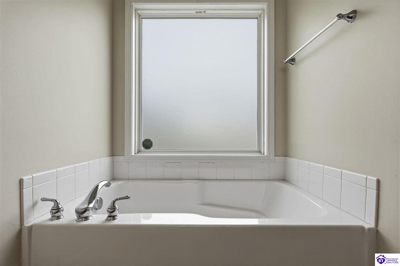 138 Wakefield Drive Property Photo 18