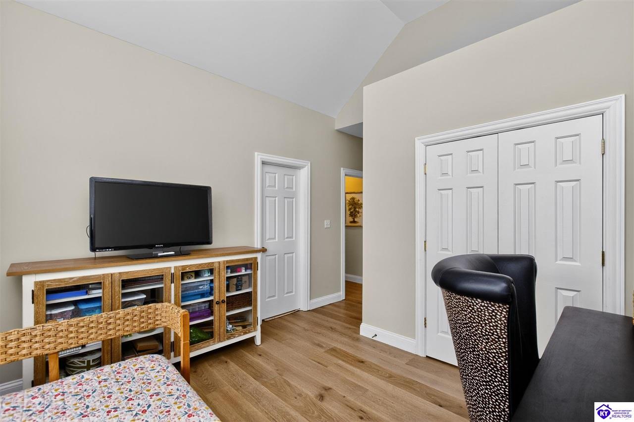 230 Rosewood Drive Property Photo 29