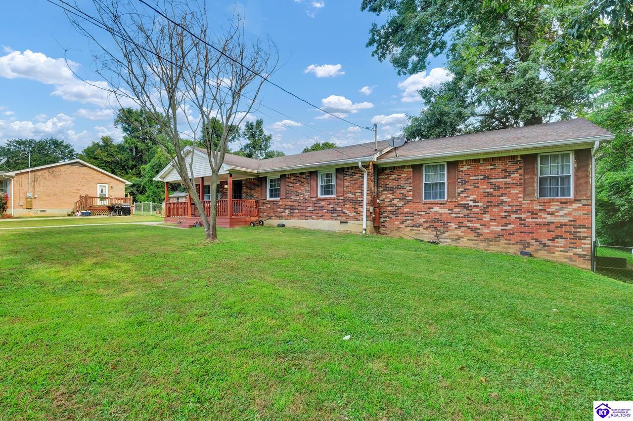 334 Hillcrest Drive Property Photo 3