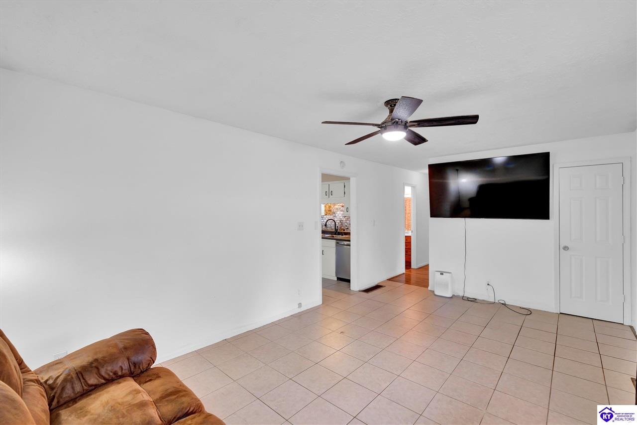 334 Hillcrest Drive Property Photo 12