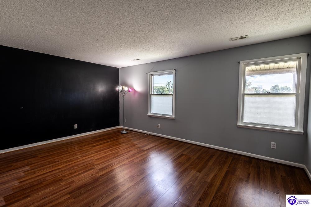 1144 Leafdale Road Property Photo 9