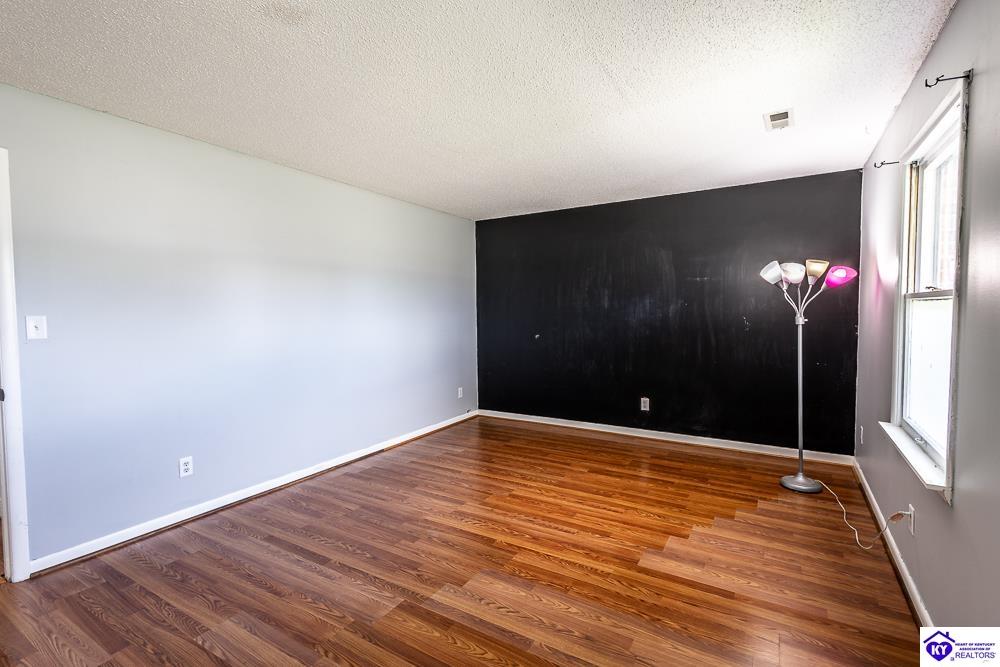 1144 Leafdale Road Property Photo 10