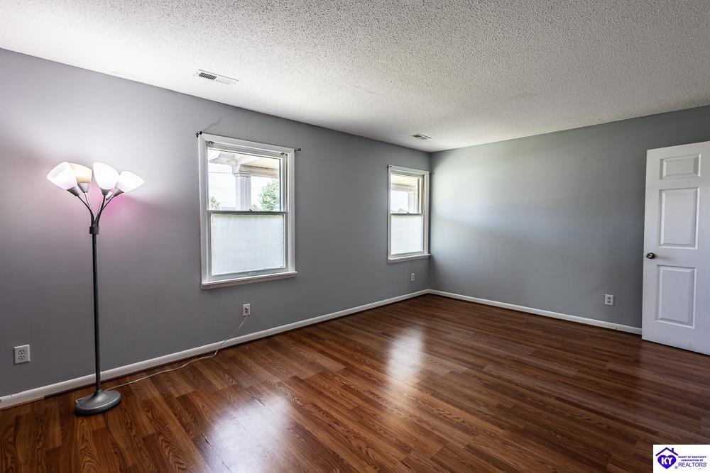1144 Leafdale Road Property Photo 11