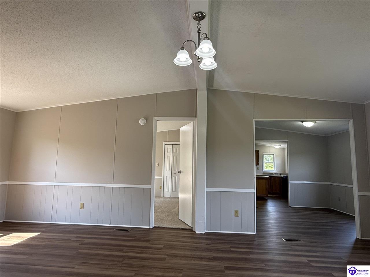 351 Cloverdale Estate Road Property Photo 14