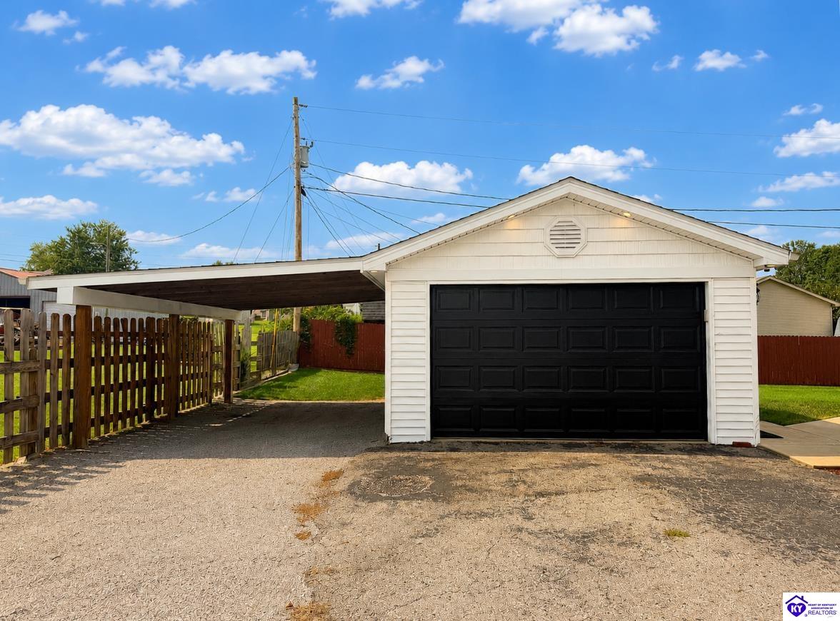 901 Burdick School Road Property Photo 18