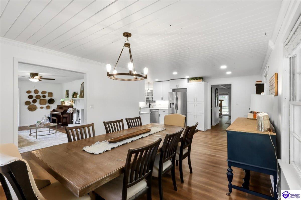 804 Hillview Drive Property Photo 11