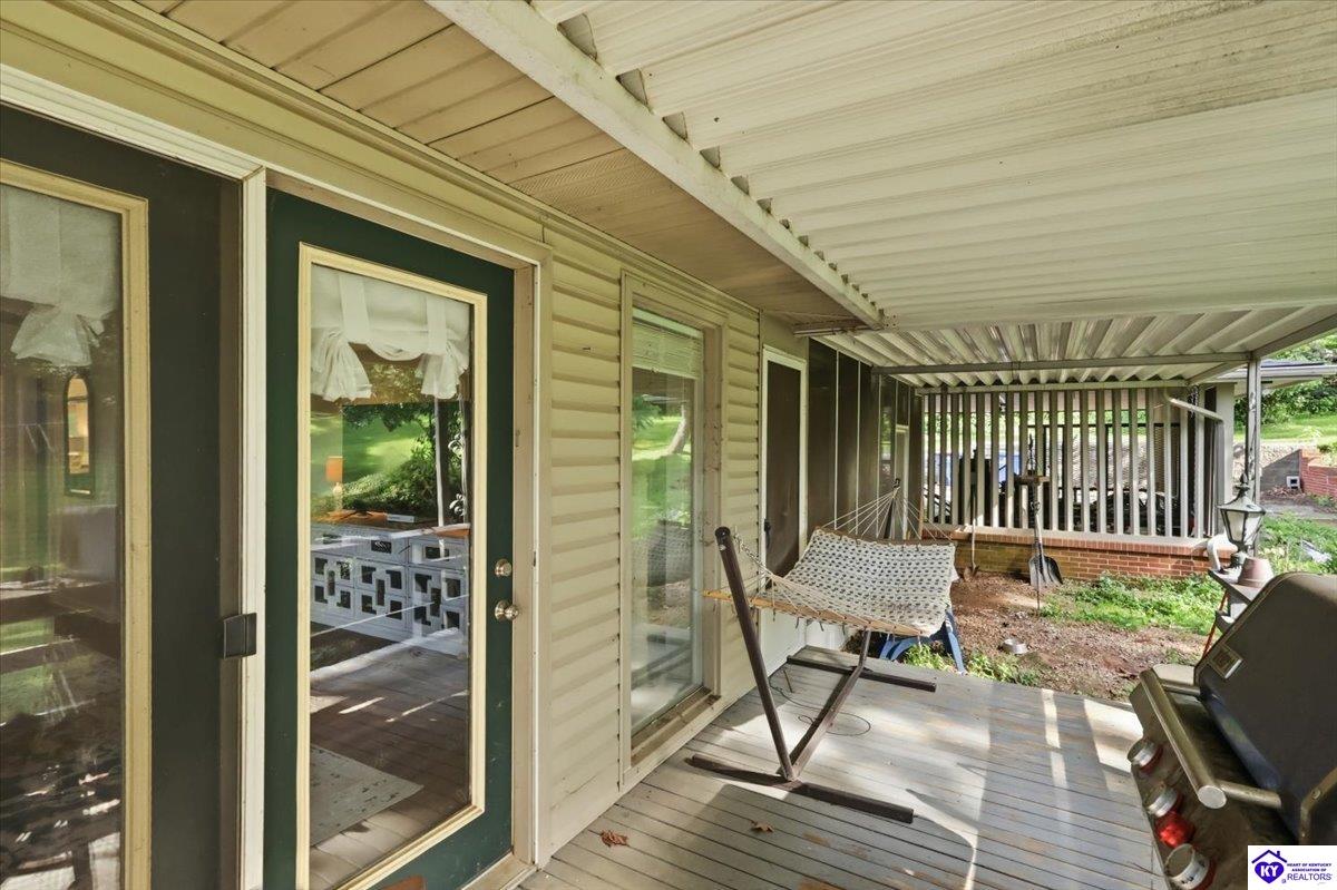 804 Hillview Drive Property Photo 48