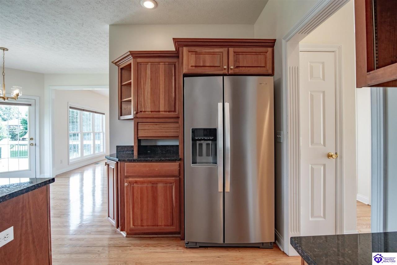 427 Deer Run Way Property Photo 15