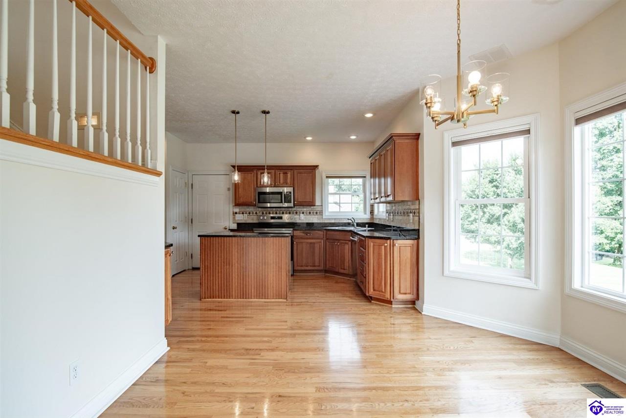 427 Deer Run Way Property Photo 16