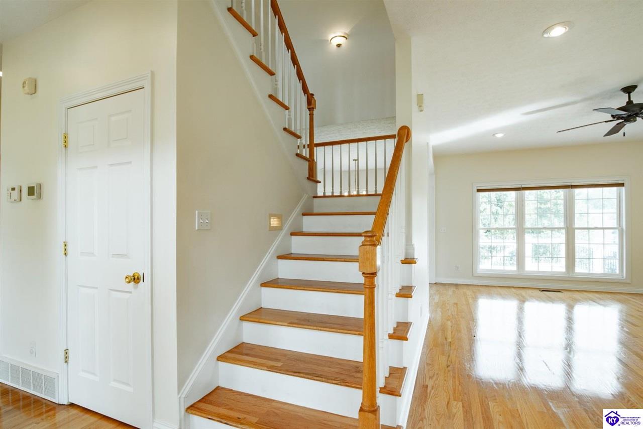 427 Deer Run Way Property Photo 22