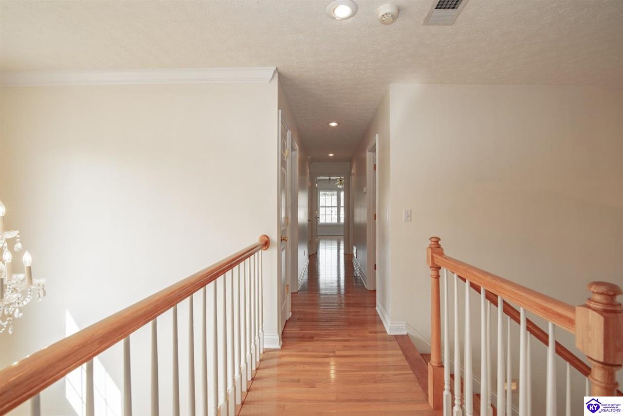 427 Deer Run Way Property Photo 29