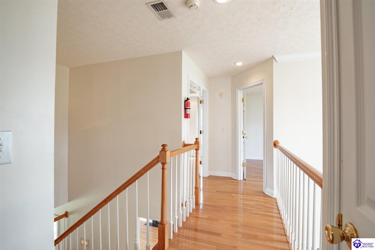 427 Deer Run Way Property Photo 30
