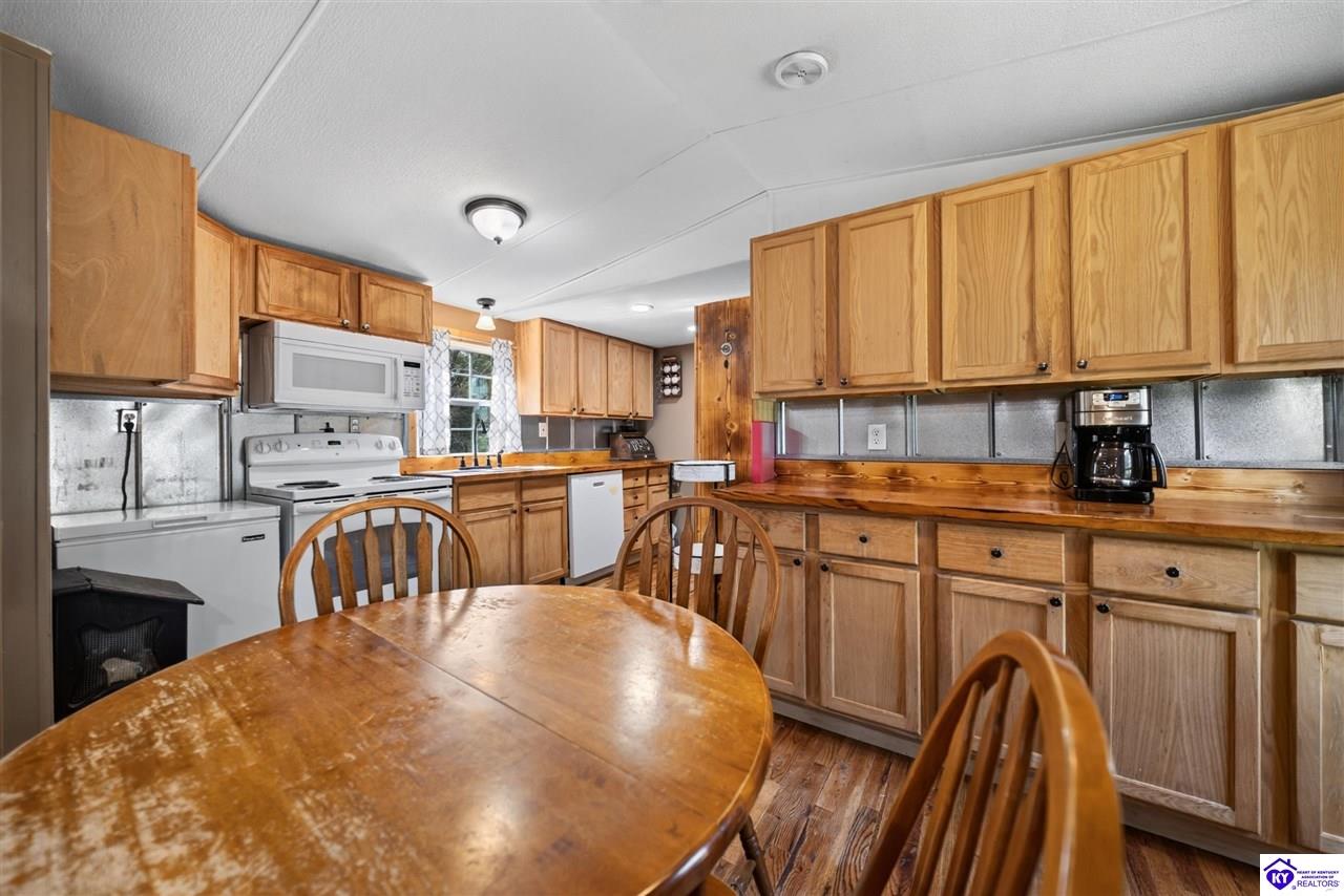66 Searcy Lane Property Photo 16