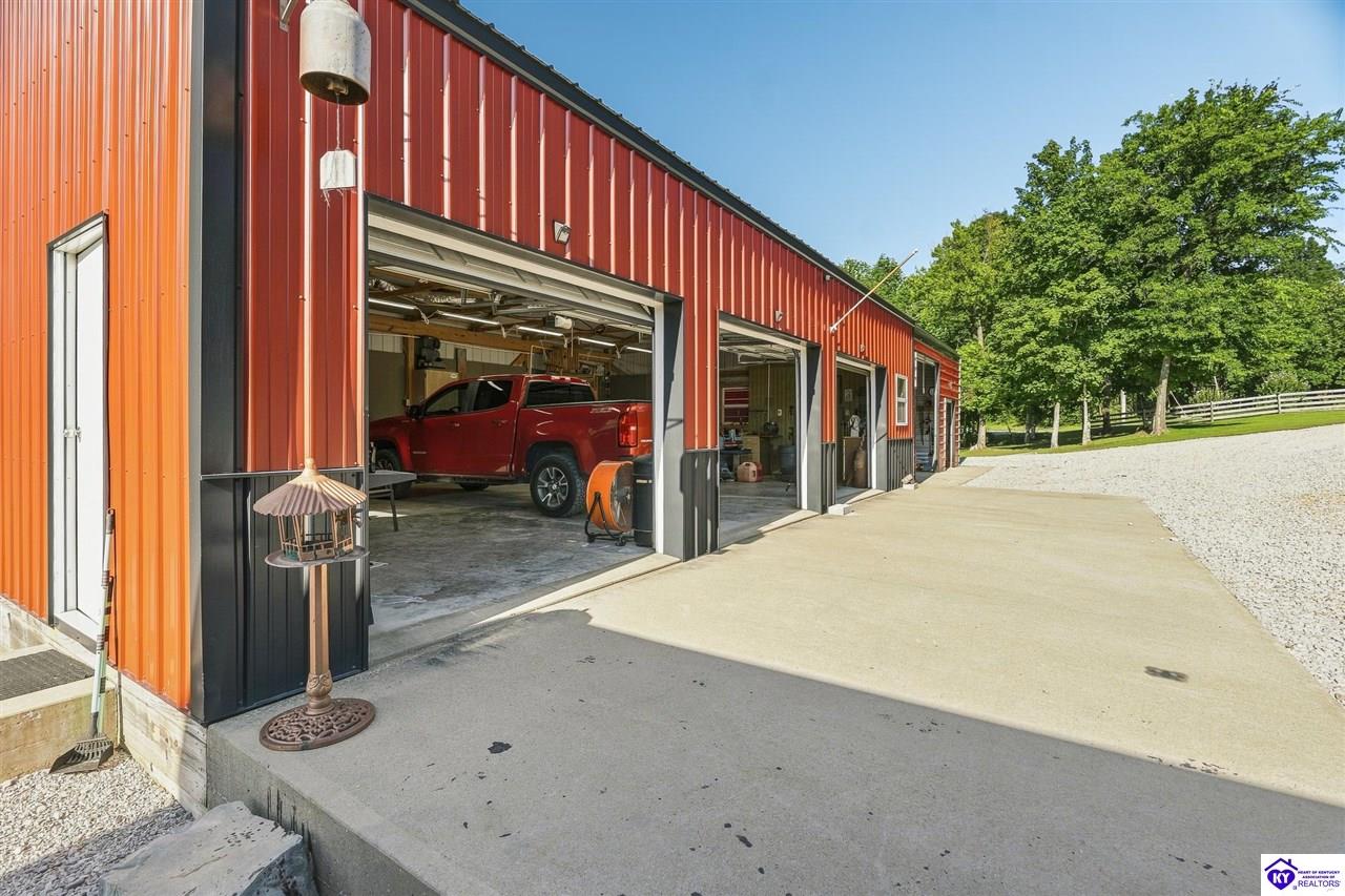 2775 Big Bend Road Property Photo 9