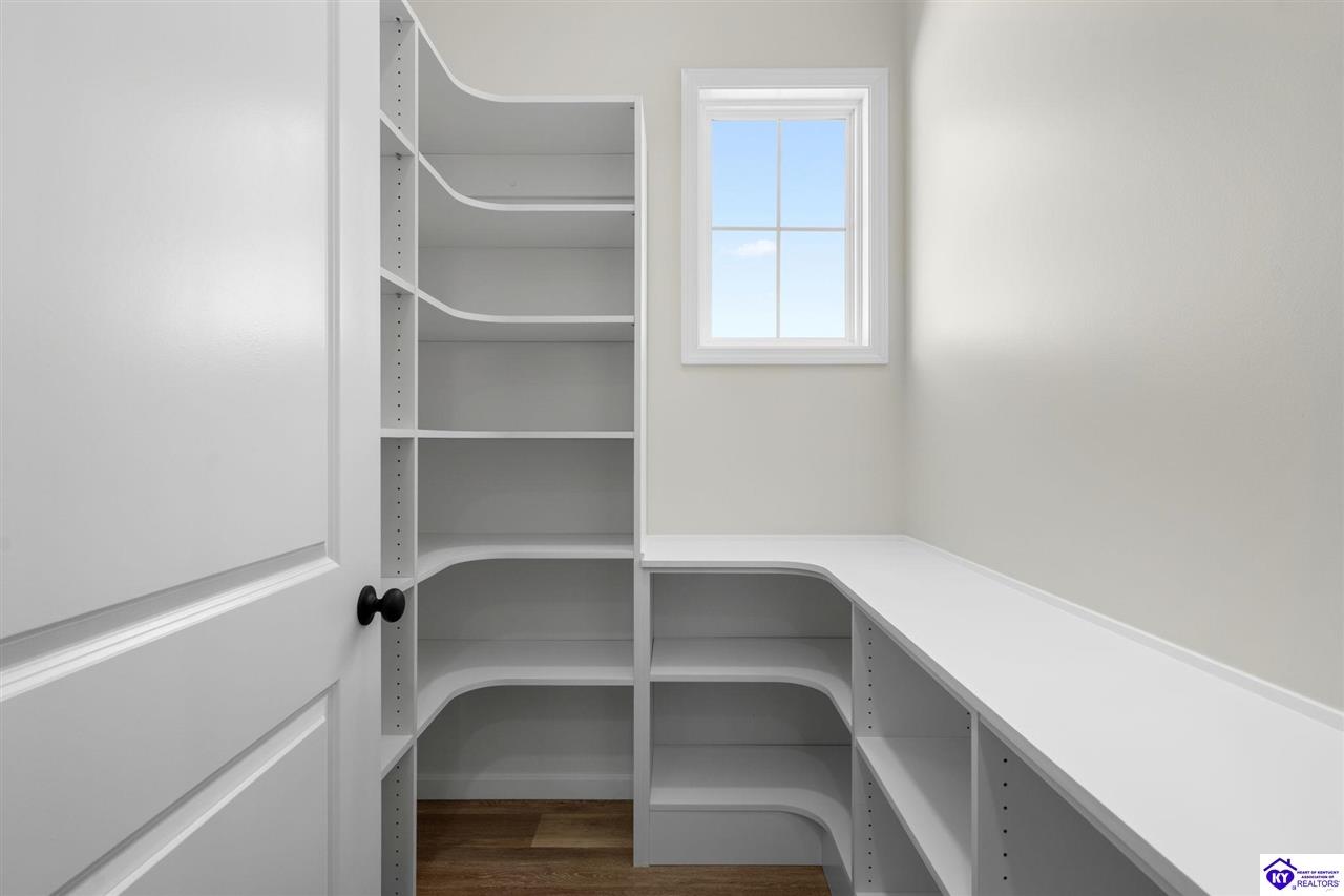 414 Greenhill Street Property Photo 11