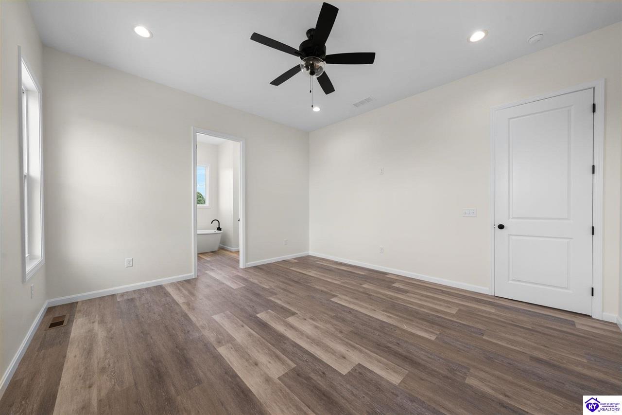 414 Greenhill Street Property Photo 12