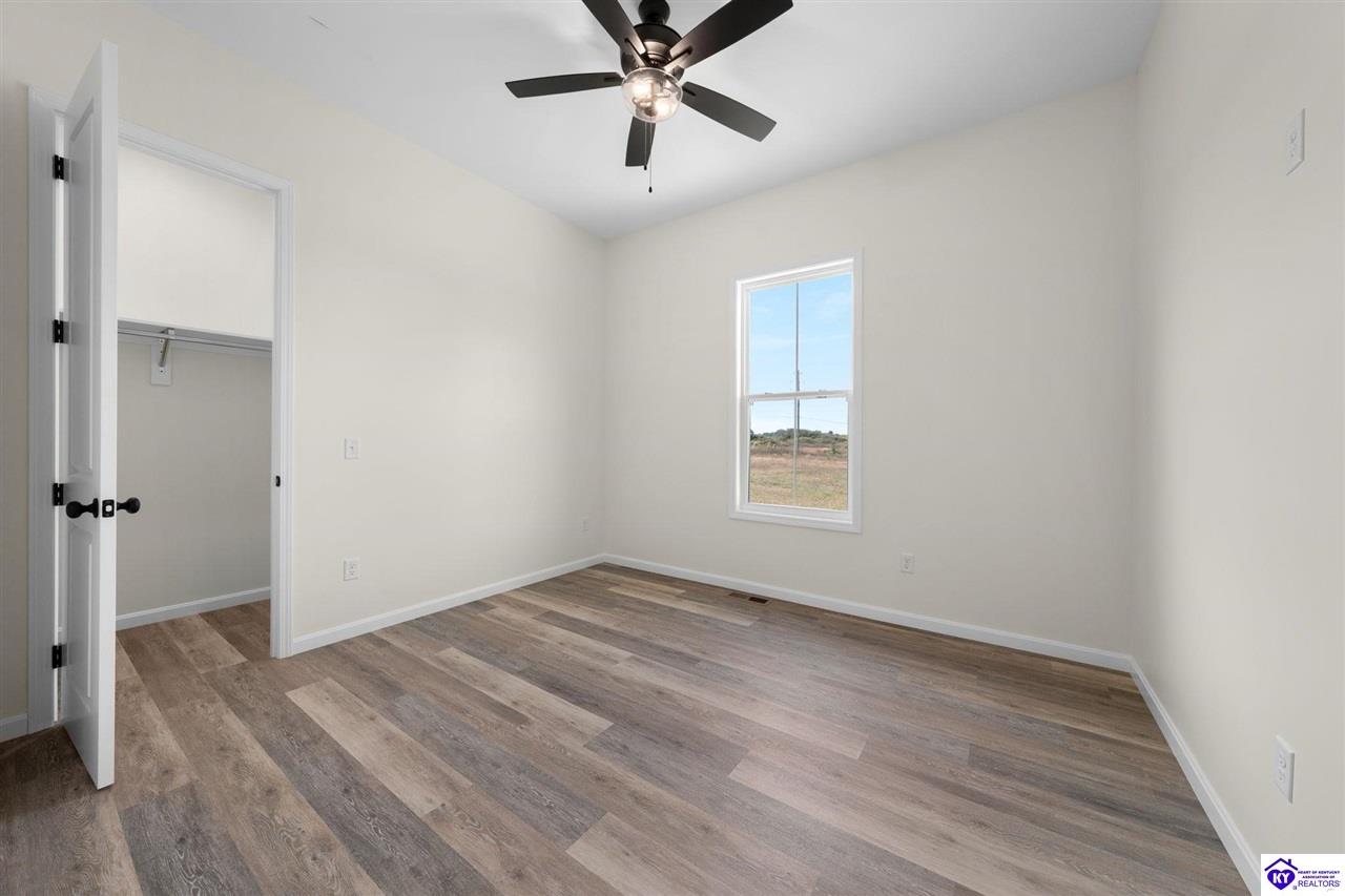 414 Greenhill Street Property Photo 24