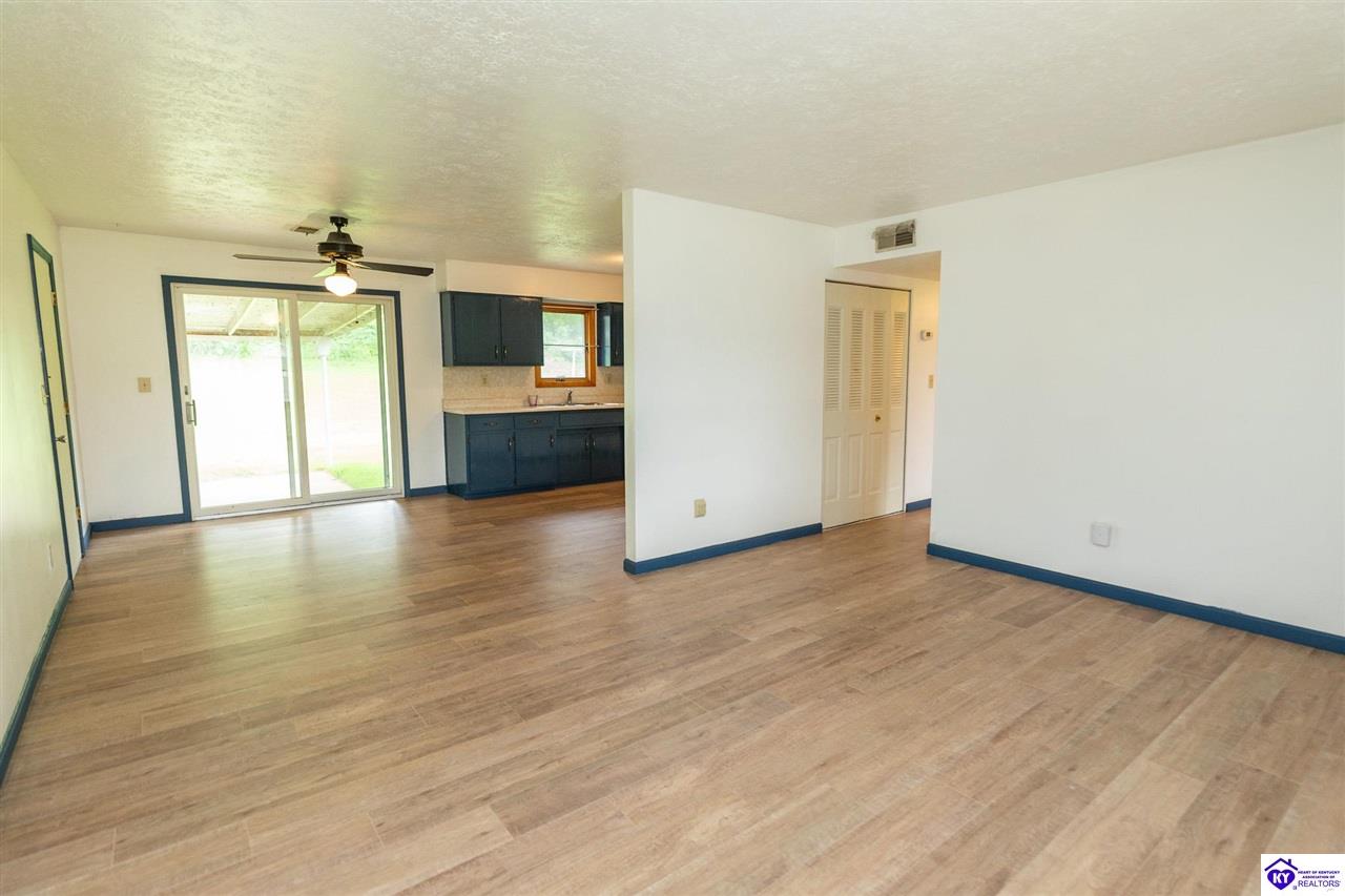 558 Pearman Avenue Property Photo 3