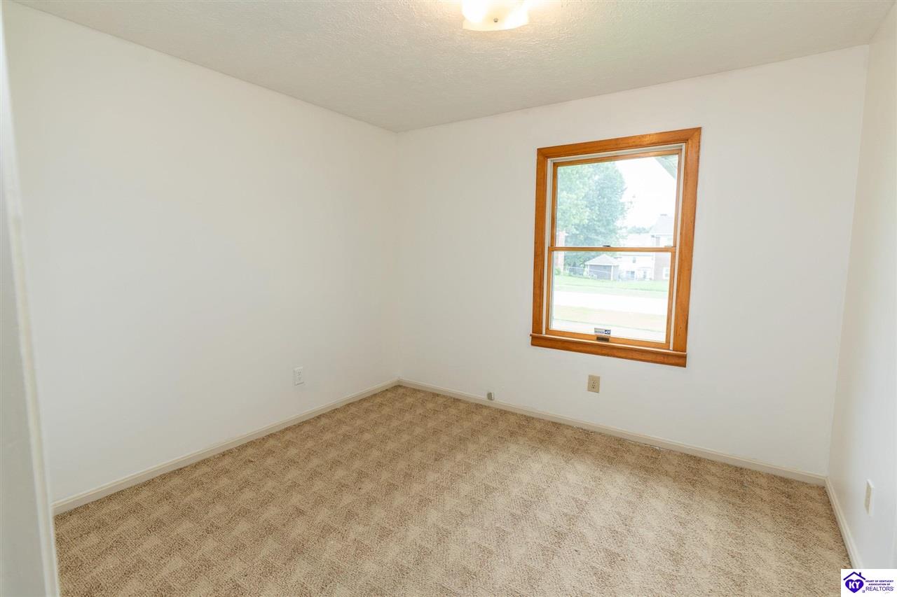 558 Pearman Avenue Property Photo 16