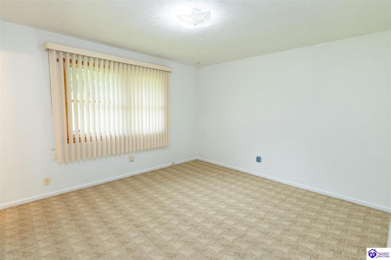 558 Pearman Avenue Property Photo 24