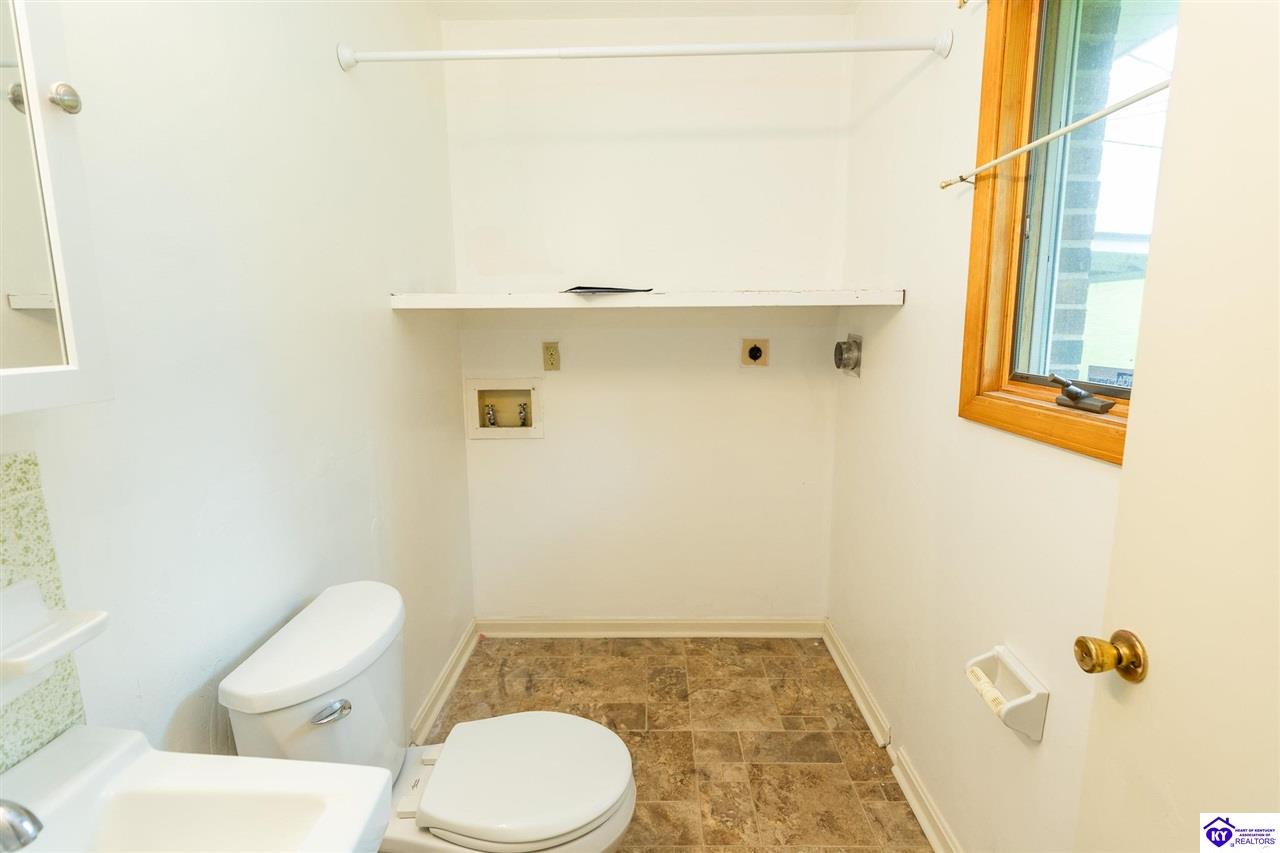 558 Pearman Avenue Property Photo 28