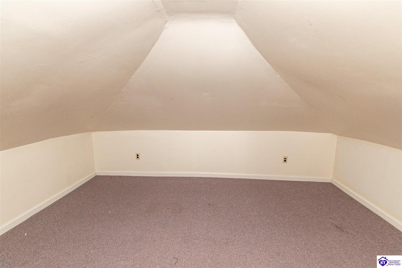 558 Pearman Avenue Property Photo 36
