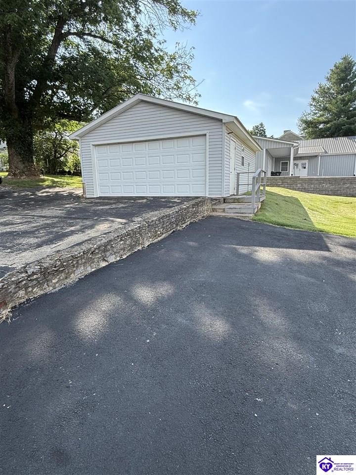100 Wall Street Property Photo 15
