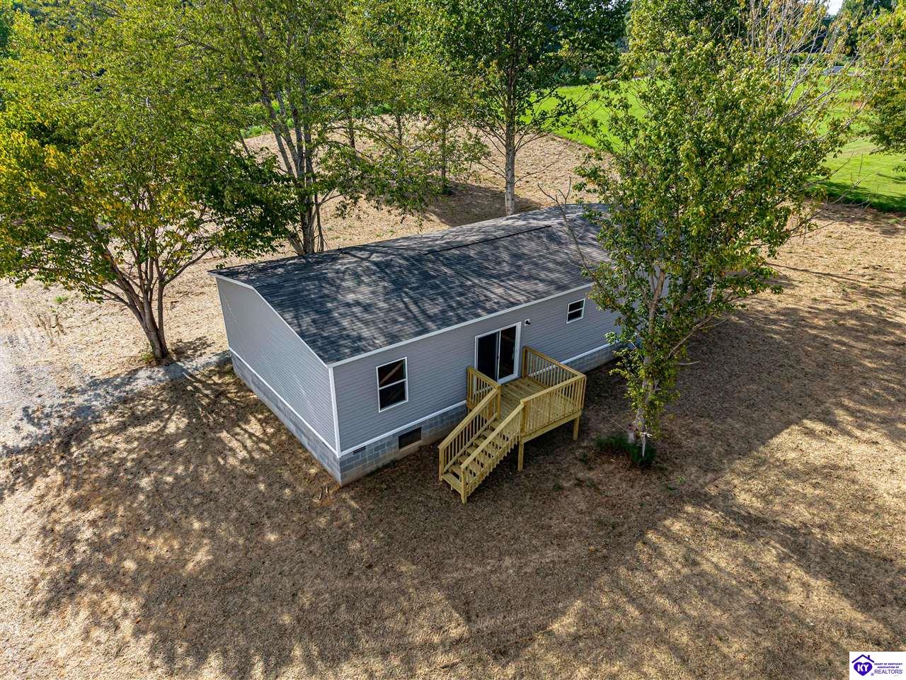 2437 Fallen Timber Road Property Photo 6