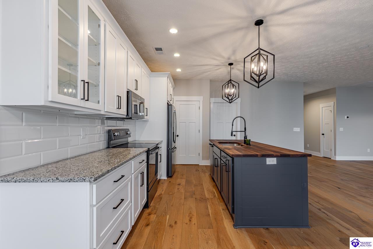 200 Gaston Circle Property Photo 11