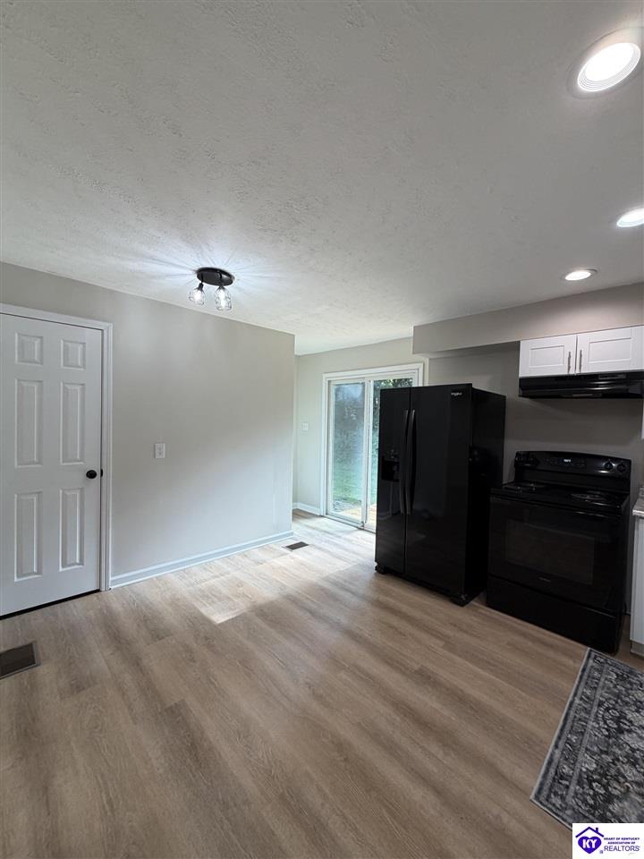 431 Cedarcrest Drive Property Photo 15