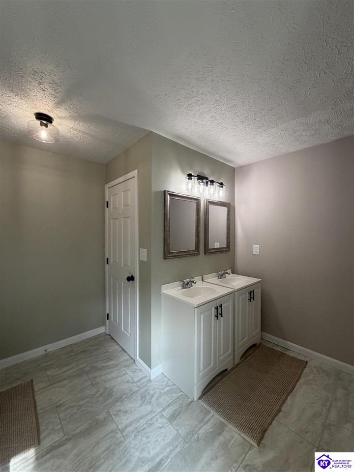 431 Cedarcrest Drive Property Photo 19