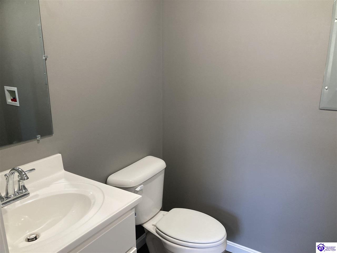 295/297 Palmetto Loop Property Photo 6